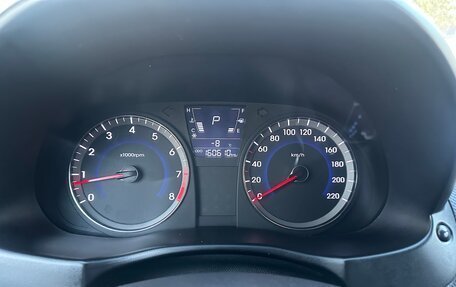 Hyundai Solaris II рестайлинг, 2012 год, 650 000 рублей, 10 фотография