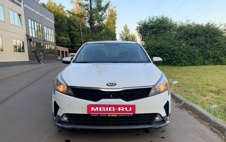 KIA Rio IV, 2020 год, 1 050 000 рублей, 13 фотография