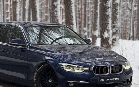 BMW 3 серия, 2018 год, 2 499 999 рублей, 12 фотография