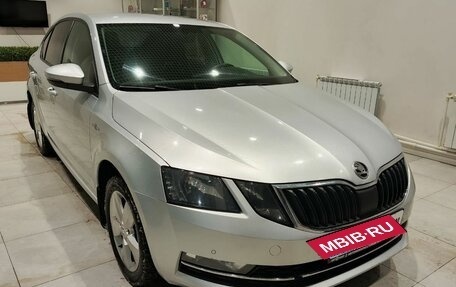 Skoda Octavia, 2019 год, 1 900 000 рублей, 3 фотография