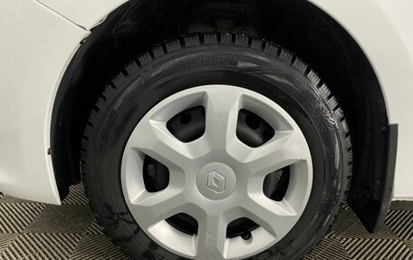 Renault Logan II, 2018 год, 699 000 рублей, 11 фотография