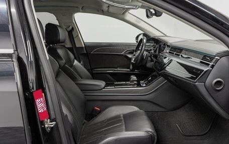 Audi A8, 2018 год, 5 390 000 рублей, 14 фотография