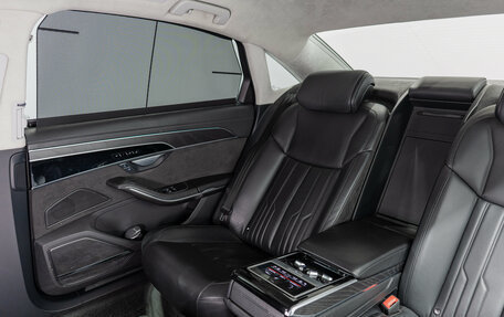 Audi A8, 2018 год, 5 390 000 рублей, 26 фотография