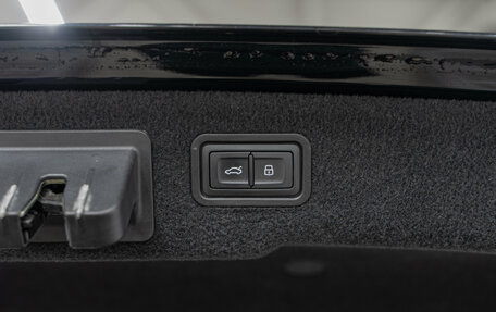 Audi A8, 2018 год, 5 390 000 рублей, 28 фотография