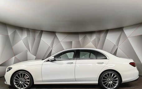 Mercedes-Benz E-Класс, 2020 год, 5 275 000 рублей, 5 фотография