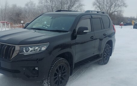 Toyota Land Cruiser Prado 150 рестайлинг 2, 2020 год, 5 000 000 рублей, 2 фотография