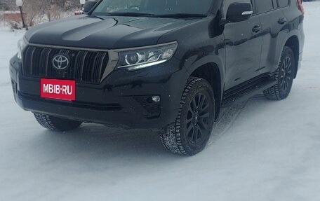 Toyota Land Cruiser Prado 150 рестайлинг 2, 2020 год, 5 000 000 рублей, 3 фотография