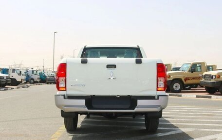 Mitsubishi L200, 2025 год, 5 990 000 рублей, 4 фотография