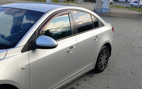 Chevrolet Cruze II, 2011 год, 550 000 рублей, 4 фотография