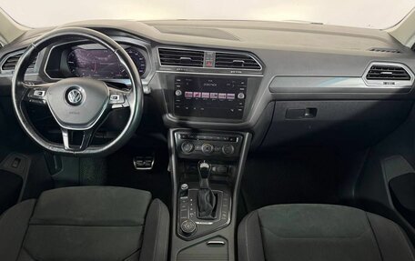 Volkswagen Tiguan II, 2017 год, 2 350 000 рублей, 16 фотография