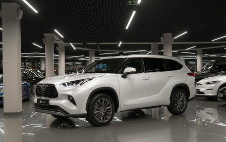 Toyota Highlander, 2025 год, 5 675 000 рублей, 1 фотография