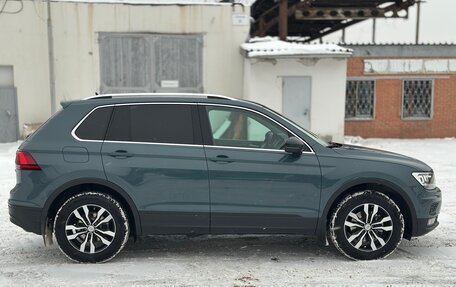 Volkswagen Tiguan II, 2019 год, 2 660 000 рублей, 7 фотография