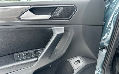 Volkswagen Tiguan II, 2019 год, 2 660 000 рублей, 28 фотография