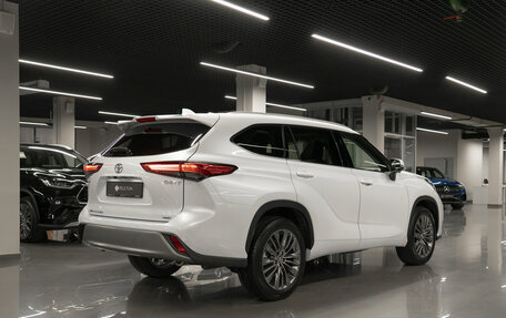 Toyota Highlander, 2025 год, 5 675 000 рублей, 5 фотография