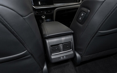 Toyota Camry, 2025 год, 4 650 000 рублей, 15 фотография