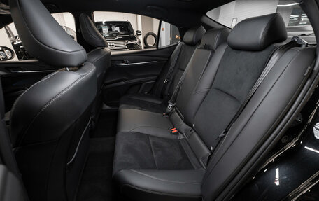 Toyota Camry, 2025 год, 4 650 000 рублей, 14 фотография