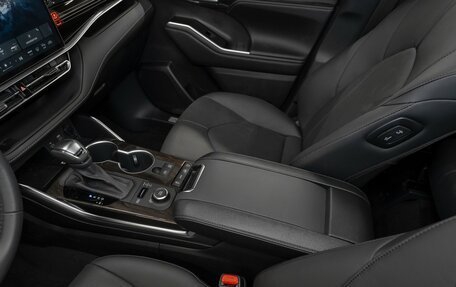 Toyota Highlander, 2025 год, 5 700 000 рублей, 18 фотография