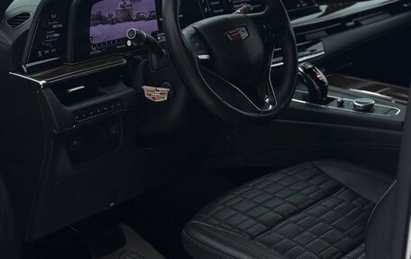 Cadillac Escalade V, 2023 год, 13 850 000 рублей, 10 фотография