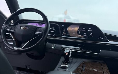 Cadillac Escalade V, 2023 год, 13 850 000 рублей, 9 фотография