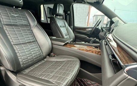 Cadillac Escalade V, 2023 год, 13 850 000 рублей, 15 фотография