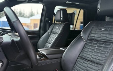 Cadillac Escalade V, 2023 год, 13 850 000 рублей, 13 фотография