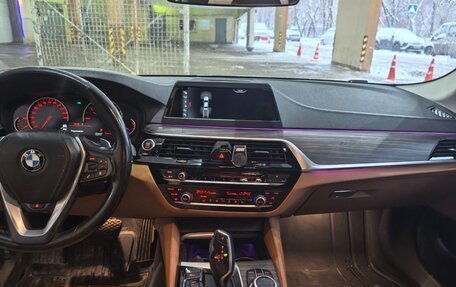 BMW 5 серия, 2017 год, 2 400 000 рублей, 11 фотография