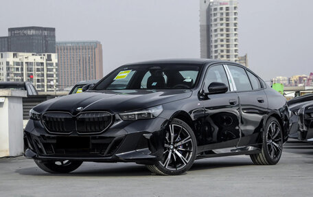 BMW 5 серия, 2024 год, 8 820 000 рублей, 3 фотография