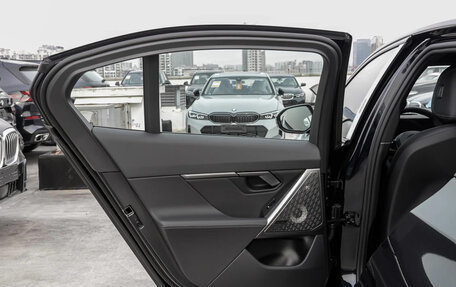 BMW 5 серия, 2024 год, 8 820 000 рублей, 29 фотография