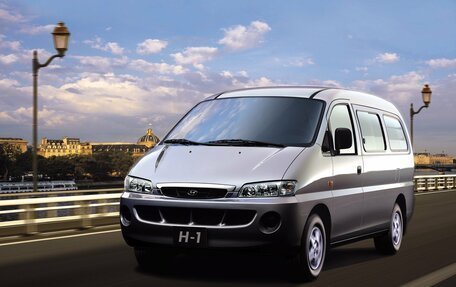 Hyundai H-1 II рестайлинг, 2002 год, 550 000 рублей, 1 фотография