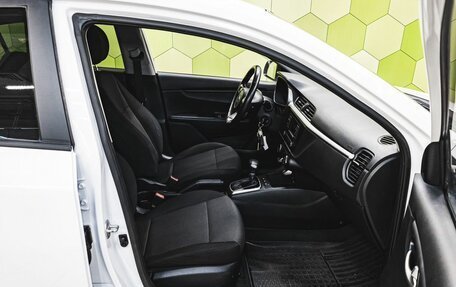 KIA Rio IV, 2021 год, 1 800 000 рублей, 10 фотография