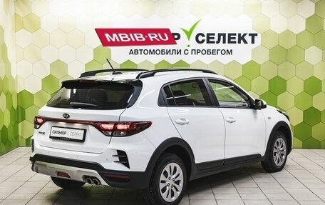 KIA Rio IV, 2021 год, 1 800 000 рублей, 2 фотография