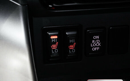 Mitsubishi Pajero Sport III рестайлинг, 2017 год, 3 500 000 рублей, 12 фотография