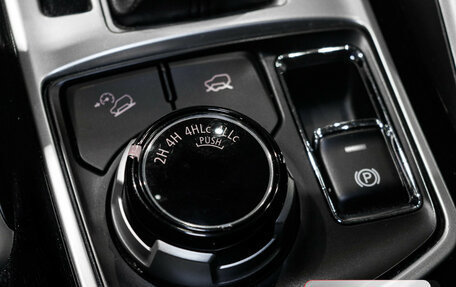 Mitsubishi Pajero Sport III рестайлинг, 2017 год, 3 500 000 рублей, 10 фотография