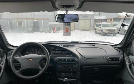 Chevrolet Niva I рестайлинг, 2004 год, 235 000 рублей, 7 фотография