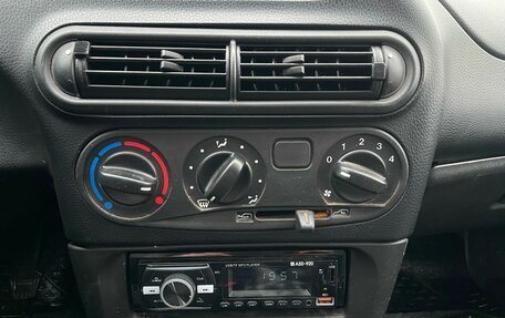 Chevrolet Niva I рестайлинг, 2004 год, 235 000 рублей, 6 фотография