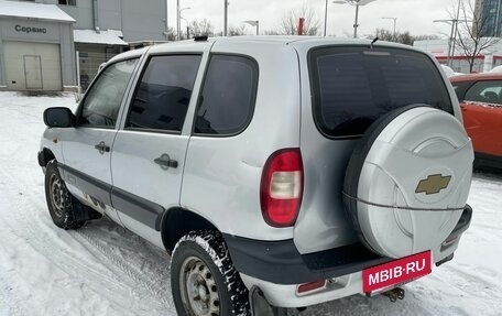 Chevrolet Niva I рестайлинг, 2004 год, 235 000 рублей, 4 фотография