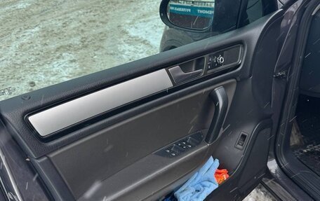 Volkswagen Touareg III, 2010 год, 2 100 000 рублей, 4 фотография