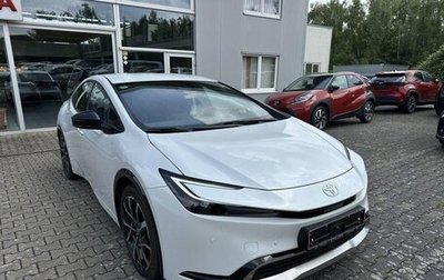 Toyota Prius IV XW50, 2024 год, 4 470 000 рублей, 1 фотография