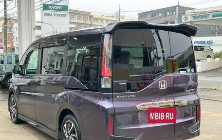 Honda Stepwgn IV, 2015 год, 1 365 000 рублей, 7 фотография