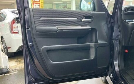 Honda Stepwgn IV, 2015 год, 1 365 000 рублей, 39 фотография