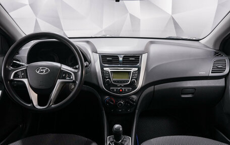 Hyundai Solaris II рестайлинг, 2011 год, 676 000 рублей, 10 фотография