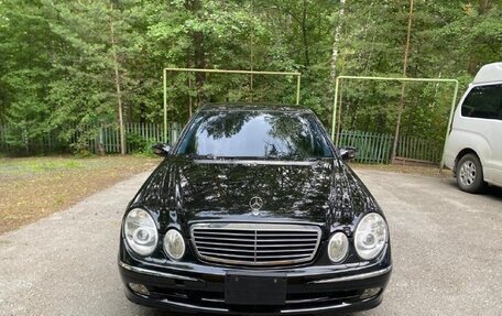 Mercedes-Benz E-Класс, 2004 год, 650 000 рублей, 9 фотография
