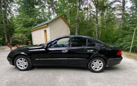 Mercedes-Benz E-Класс, 2004 год, 650 000 рублей, 3 фотография