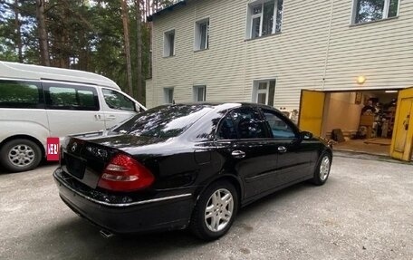 Mercedes-Benz E-Класс, 2004 год, 650 000 рублей, 6 фотография