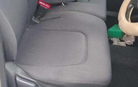 Toyota bB I рестайлинг, 2003 год, 570 000 рублей, 6 фотография