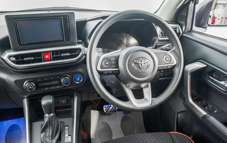Toyota Raize I, 2020 год, 1 549 000 рублей, 18 фотография