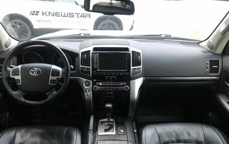 Toyota Land Cruiser 200, 2013 год, 3 774 500 рублей, 11 фотография