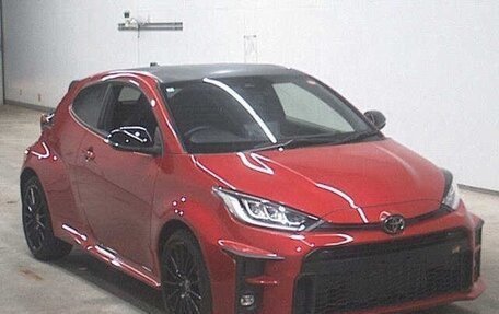 Toyota Yaris, 2020 год, 1 498 000 рублей, 2 фотография