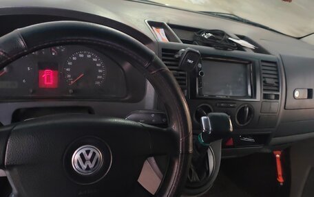 Volkswagen Transporter T5 рестайлинг, 2008 год, 800 000 рублей, 8 фотография