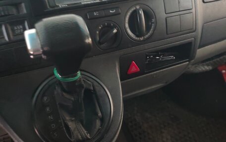 Volkswagen Transporter T5 рестайлинг, 2008 год, 800 000 рублей, 9 фотография